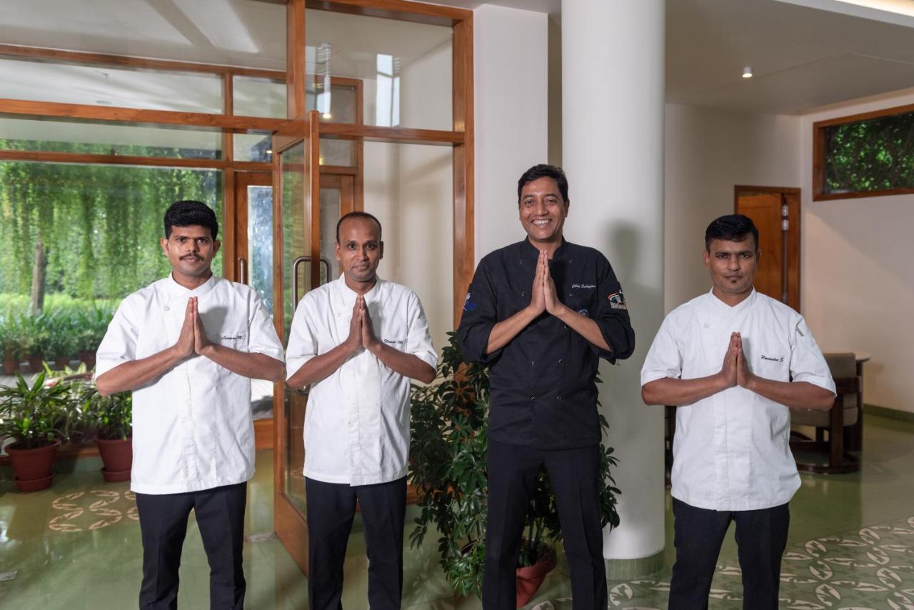 Naad Wellness Hotel Sonipat Buitenkant foto